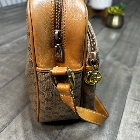 Gucci GG Vintage Gucci Brown Leather Signature Crossbody Shoulder Bag Purse - Picture 3 of 12